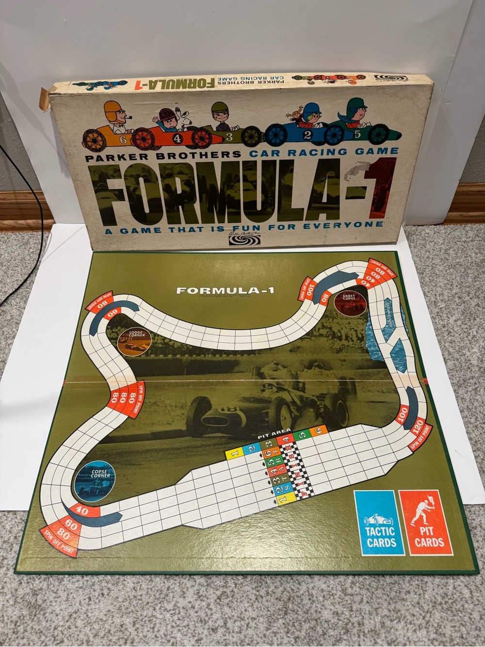 Vintage Parker Brothers Formula-1 Car Racing Board Game Retro 1960s